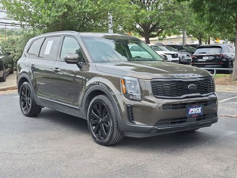 Used 2021 Kia Telluride S image 3