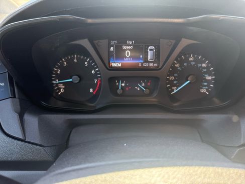 Used 2019 Ford Transit 150 XLT image 17