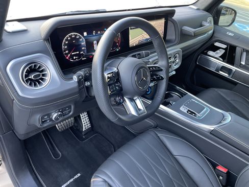 Certified 2025 Mercedes-Benz G 63 AMG 4MATIC image 18