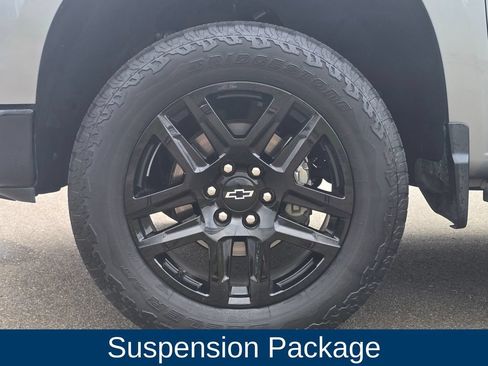 Used 2023 Chevrolet Silverado 1500 LT Trail Boss w/ Convenience Package II AWD/4WD image 9