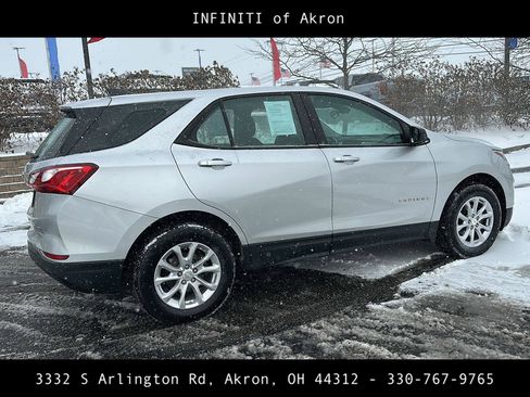 Used 2020 Chevrolet Equinox LS image 12