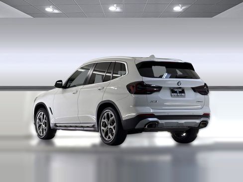 Used 2023 BMW X3 sDrive30i w/ Premium Package RWD image 3