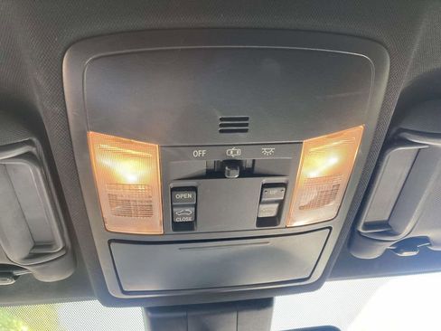 Used 2018 Toyota RAV4 SE w/ Power Extra Value Package FWD image 17