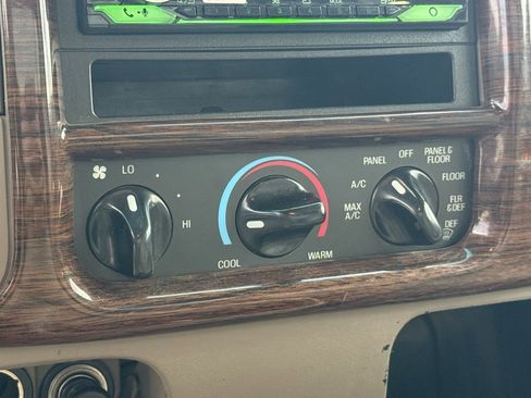 Used 2000 Ford F150 XLT image 19