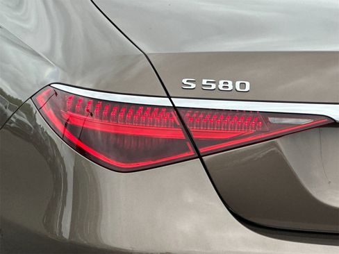 New 2026 Mercedes-Benz S 580 4MATIC Sedan image 33