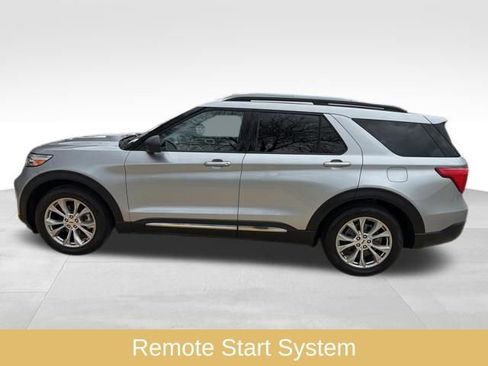Used 2021 Ford Explorer XLT w/ Equipment Group 202A image 6