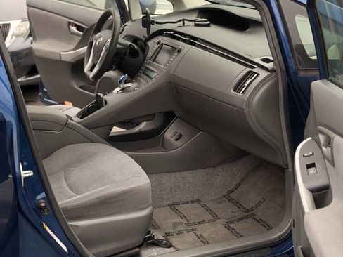 Used 2010 Toyota Prius Two image 12