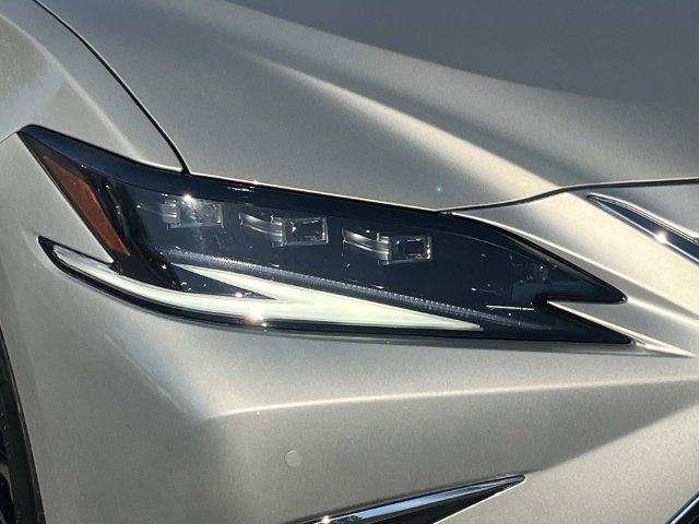 Certified 2024 Lexus ES 350 Ultra Luxury w/ Accessory Package (Z2) FWD image 9
