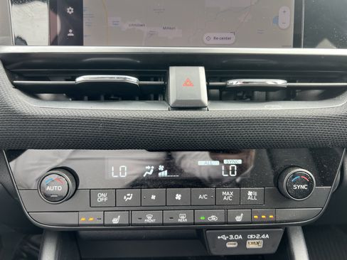 Used 2026 Subaru Outback Premium w/ Premium/Limited Package AWD/4WD image 4