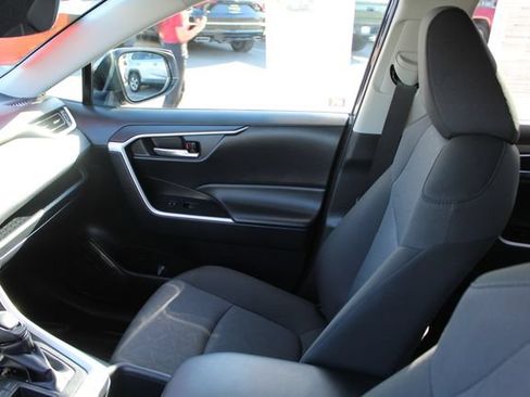 Certified 2025 Toyota RAV4 XLE w/ Convenience Package FWD image 51