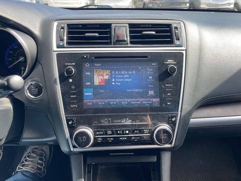 Used 2019 Subaru Outback 3.6R Limited AWD/4WD image 20