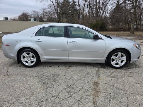 Used 2011 Chevrolet Malibu LS FWD image 5