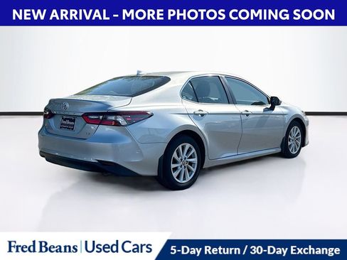 Used 2023 Toyota Camry LE FWD image 8