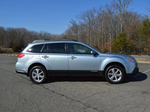 Used 2013 Subaru Outback 2.5i Limited w/ Moonroof Pkg image 65