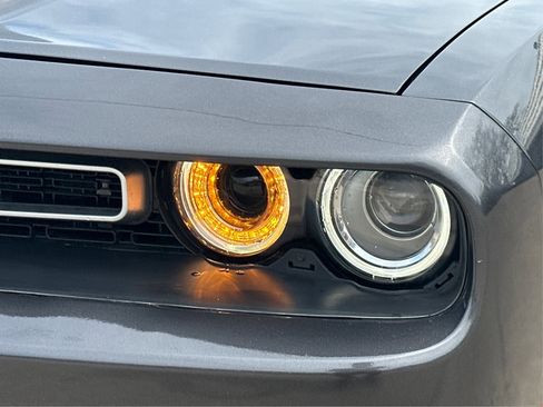 Used 2019 Dodge Challenger SXT RWD image 35