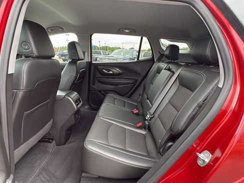 Used 2023 GMC Terrain SLT w/ Infotainment Package II AWD/4WD image 17