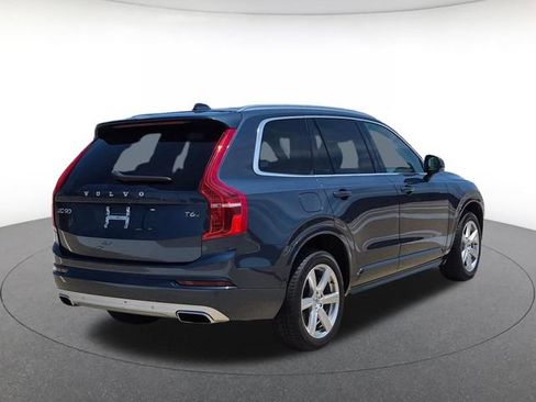 Used 2021 Volvo XC90 T6 Momentum AWD/4WD image 5