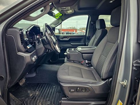 Certified 2024 GMC Sierra 1500 SLE w/ Preferred Package image 14
