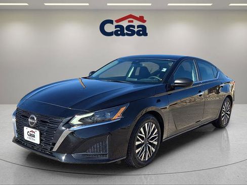 Used 2024 Nissan Altima 2.5 SV image 6