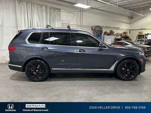 Used 2020 BMW X7 xDrive40i w/ Premium Package AWD/4WD image 9
