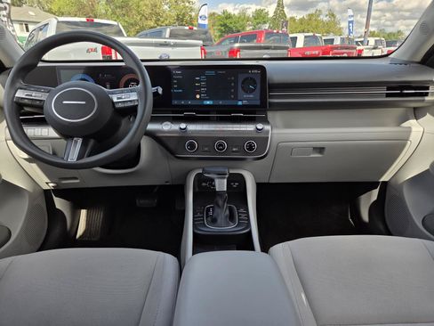 Used 2024 Hyundai Kona SE AWD/4WD image 15