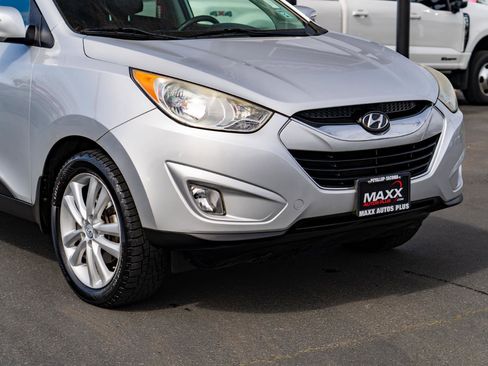 Used 2012 Hyundai Tucson Limited image 6