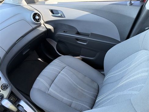 Used 2017 Chevrolet Sonic LT image 15