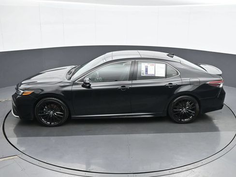 Used 2024 Toyota Camry XSE w/ Cold Weather Package FWD image 18