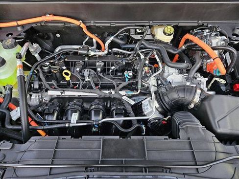 New 2025 Ford Maverick XL w/ Equipment Group 101A image 17