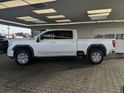 Used 2023 GMC Sierra 3500 Denali w/ Denali Ultimate Package image 11