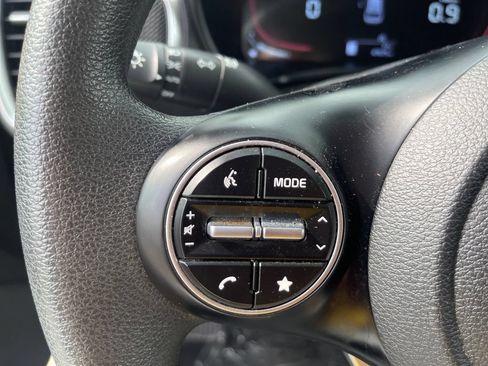 Used 2024 Kia Soul LX w/ Option Group 015 FWD image 7
