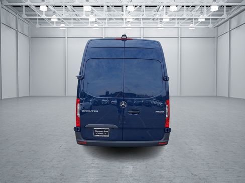 Used 2026 Mercedes-Benz Sprinter 2500 image 5