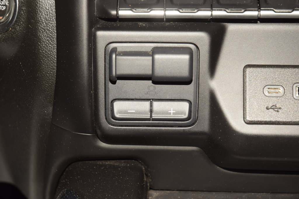 Used 2023 GMC Sierra 3500 Denali AWD/4WD image 30