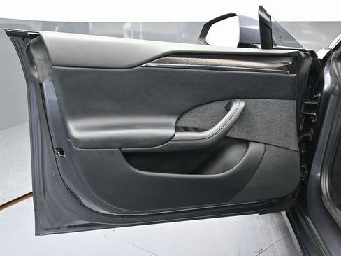 Used 2022 Tesla Model S image 42