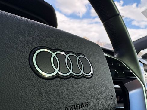 Used 2024 Audi Q4 e-tron Premium Plus w/ Premium Plus image 40