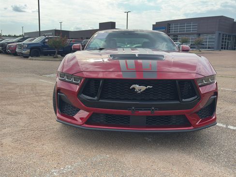 Used 2024 Ford Mustang GT Premium RWD image 2