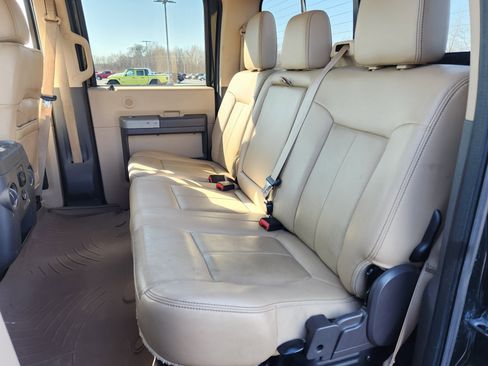 Used 2014 Ford F250 Lariat w/ Lariat Ultimate Package image 11