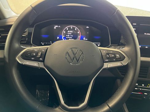 Used 2025 Volkswagen Jetta SE image 29