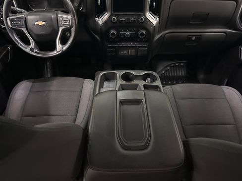 Used 2020 Chevrolet Silverado 1500 LT image 52
