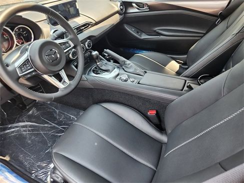 New 2025 MAZDA MX-5 Miata RF Grand Touring image 2