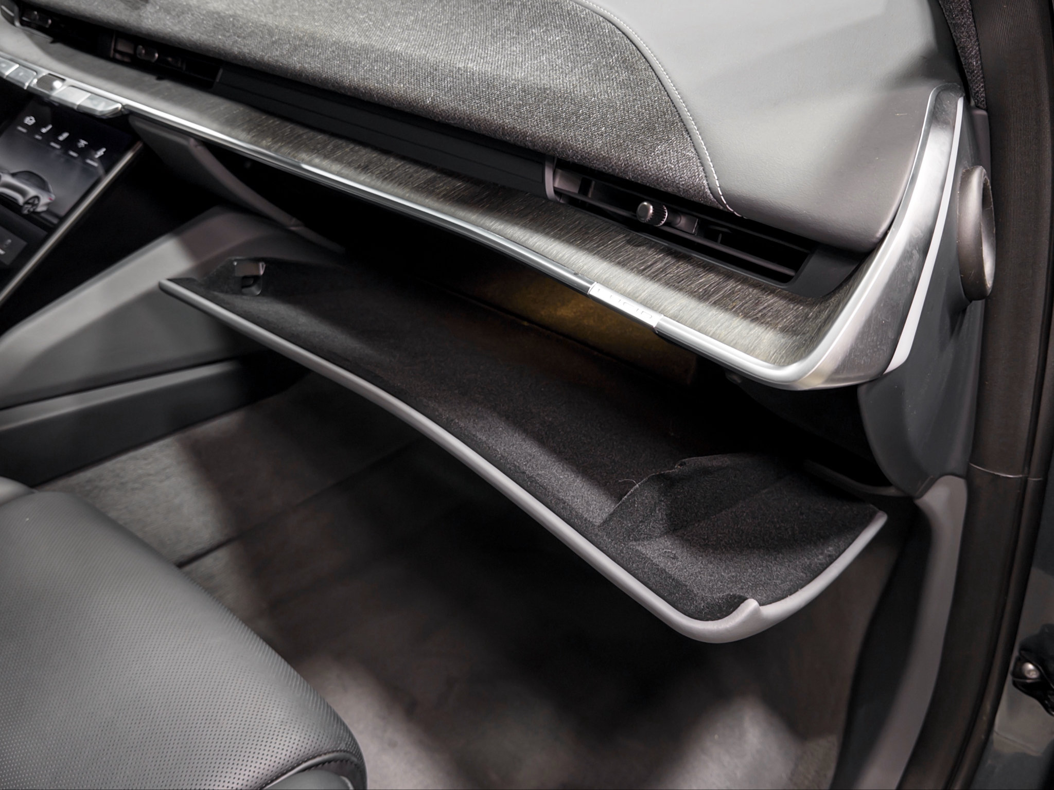 Used 2025 Lucid Air Touring AWD/4WD image 19