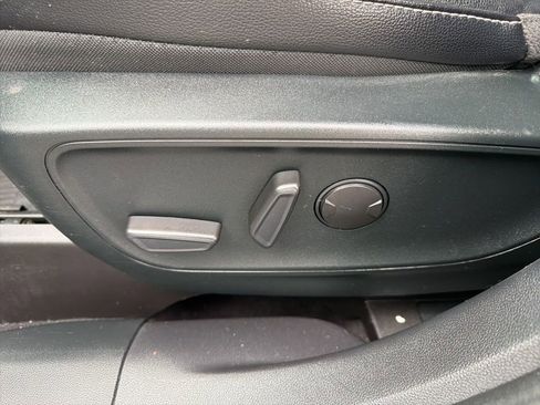 Used 2022 Ford Escape SEL image 16