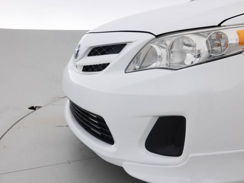 Used 2011 Toyota Corolla LE image 15