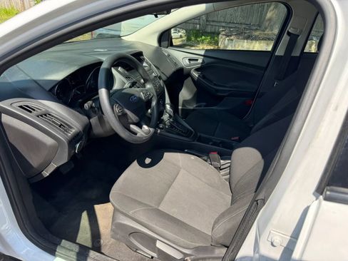 Used 2018 Ford Focus S FWD image 16