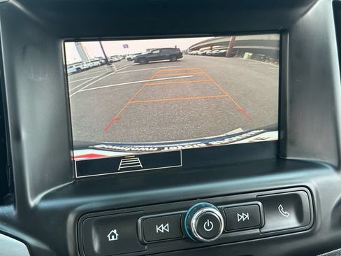 Used 2024 GMC Terrain SLE AWD/4WD image 16