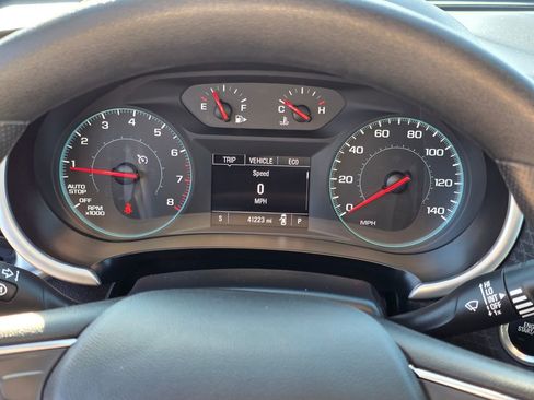 Used 2025 Chevrolet Malibu LT image 19