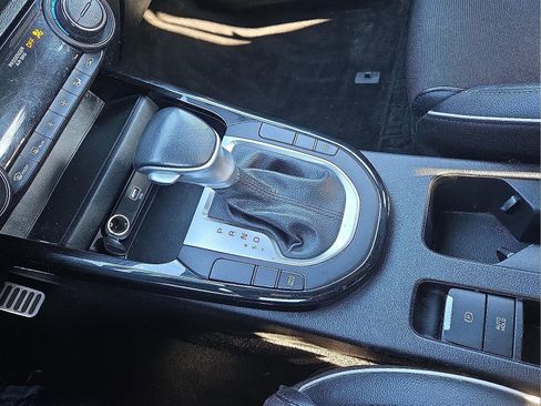 Used 2024 Kia Forte GT-Line image 25