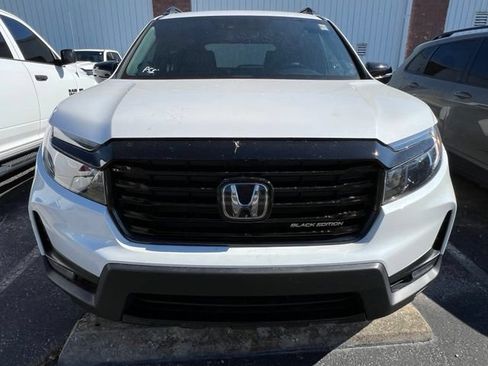 Used 2025 Honda Passport Black Edition image 2