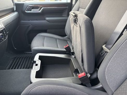 Used 2024 Chevrolet Silverado 1500 LT image 21