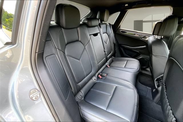 Used 2026 Porsche Macan AWD/4WD image 24
